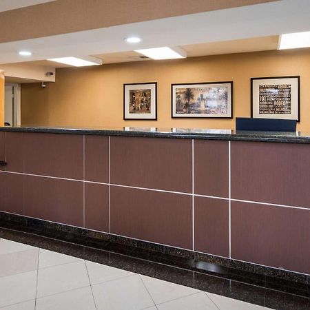 Best Western Norwalk Inn Екстериор снимка