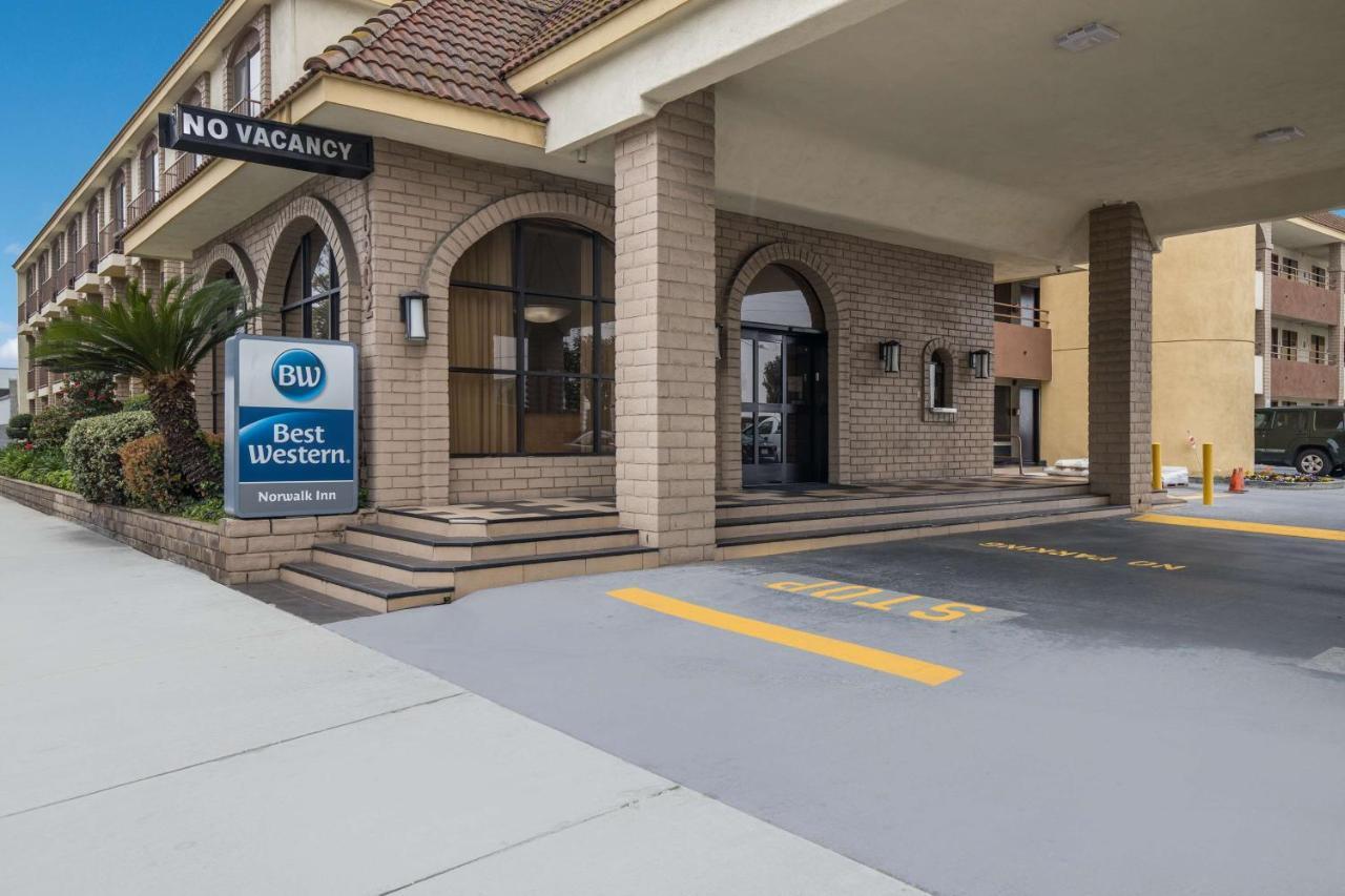 Best Western Norwalk Inn Екстериор снимка