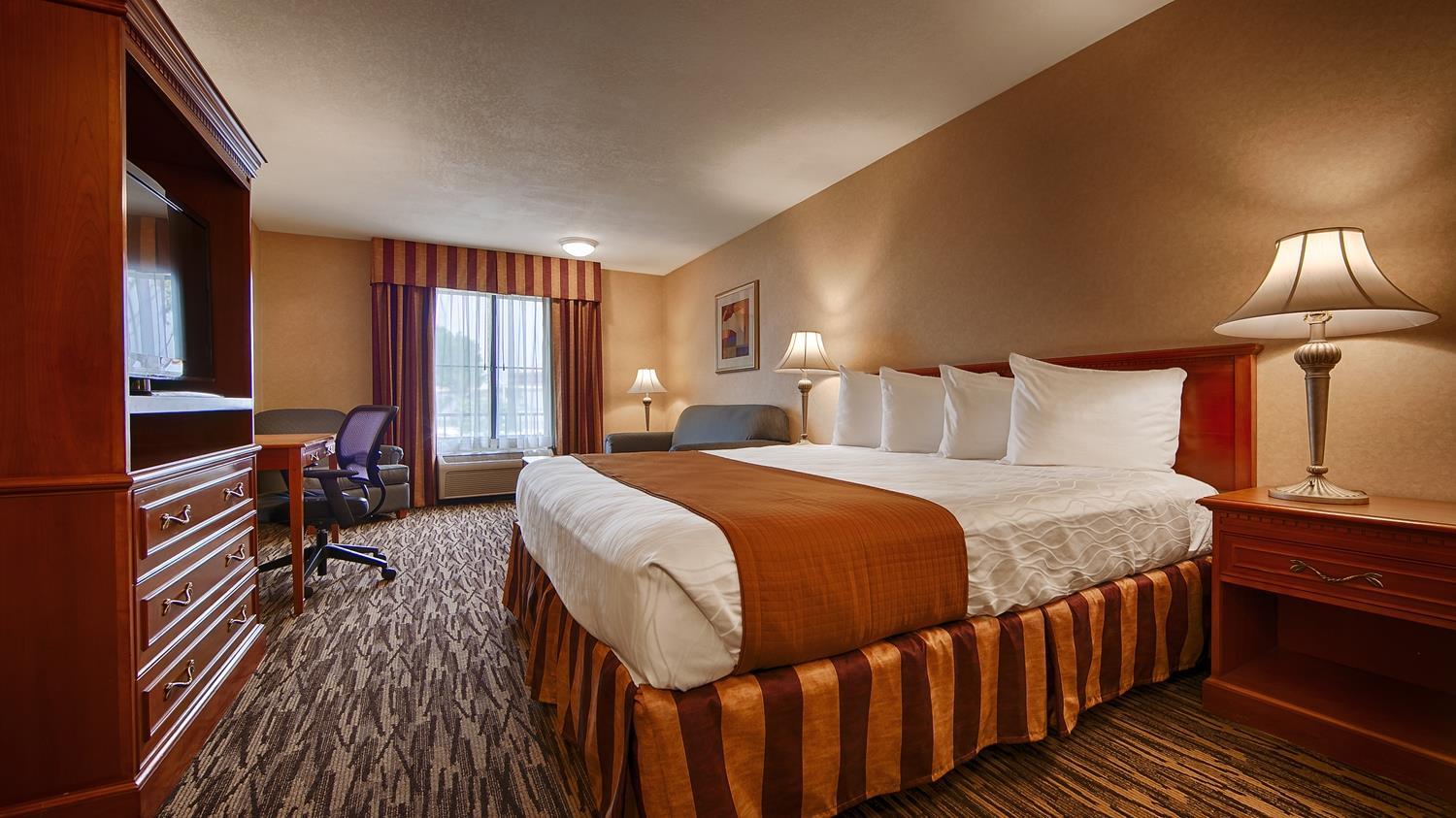 Best Western Norwalk Inn Екстериор снимка